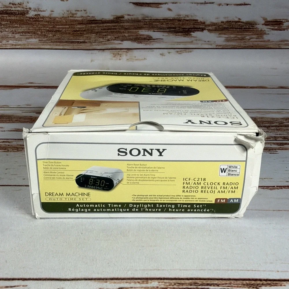 Sony Dream Machine ICF-C218 Automatic Digital Alarm Clock with AM / FM Radio